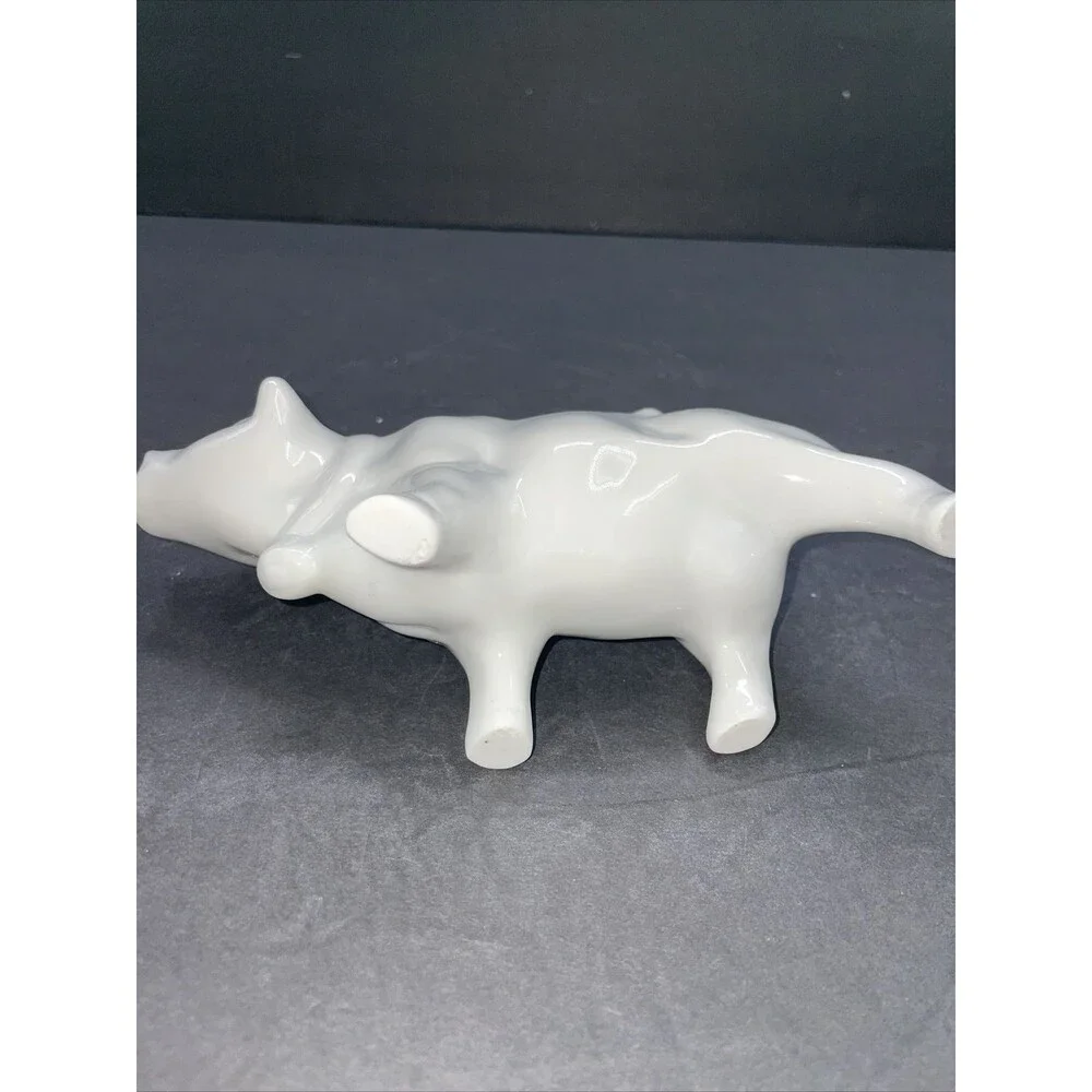 White Cow With Bell Creamer Ceramic Vintage Farmhouse Country Decor EUC